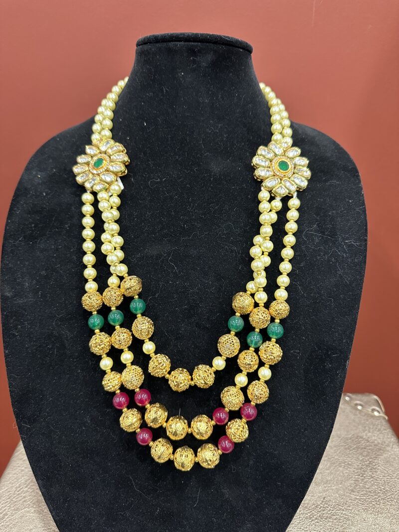 Traditional Kundon Necklace set $50 CAD $35 USD